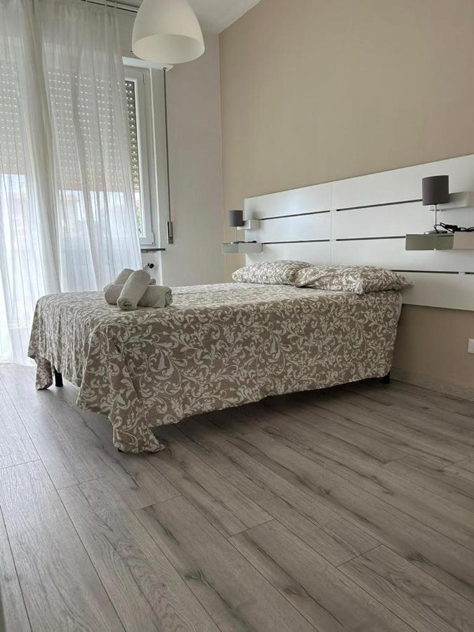 Accademia Rooms Ливорно Экстерьер фото