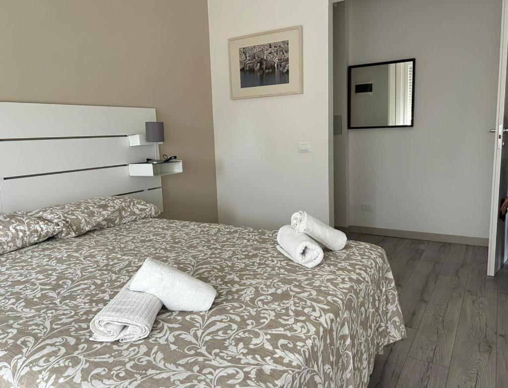 Accademia Rooms Ливорно Экстерьер фото