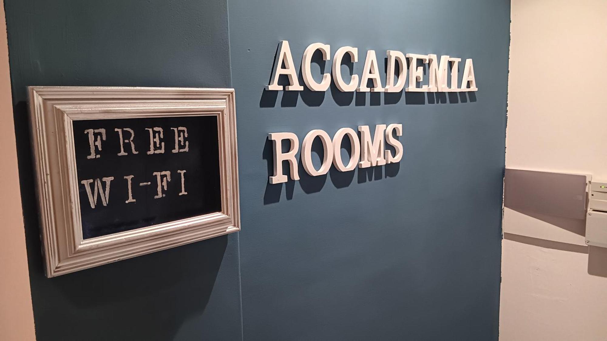 Accademia Rooms Ливорно Экстерьер фото